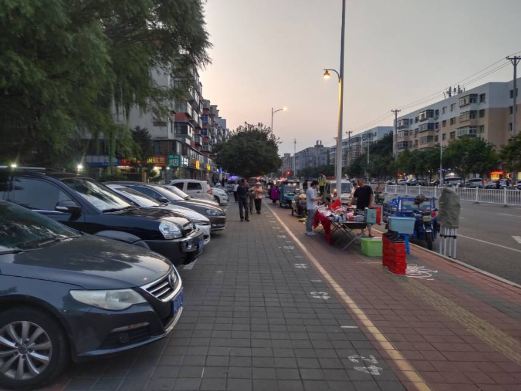 北塔夜市