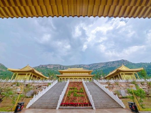 白佛山风景区