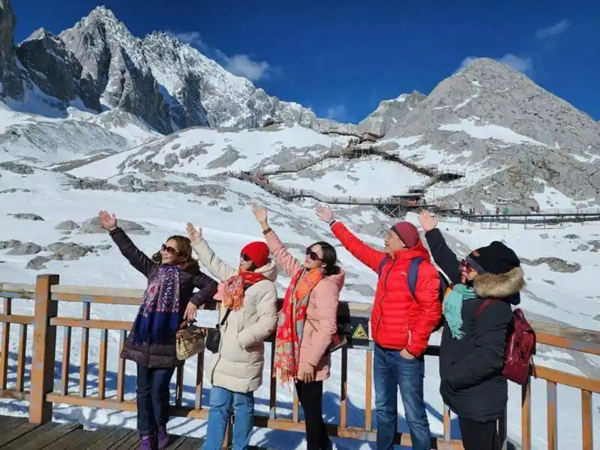 开门见喜 互粉情长丨滇越跨境游四季皆景